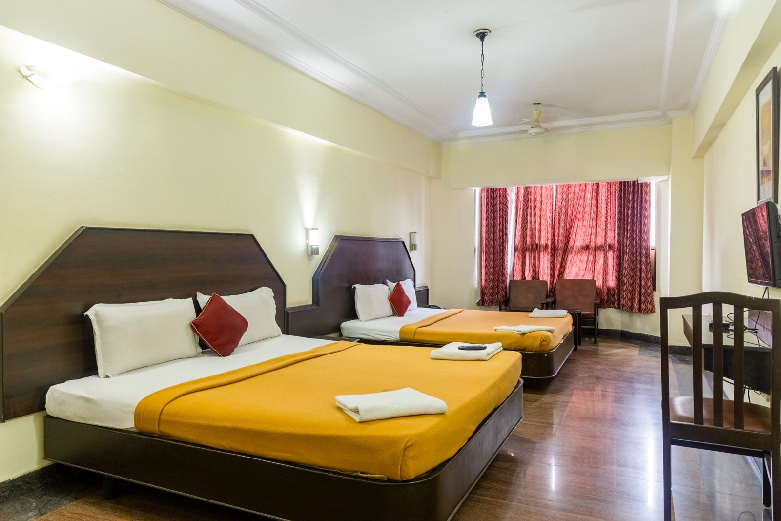 Room at Yatri Nivas Guest House Srirangam
